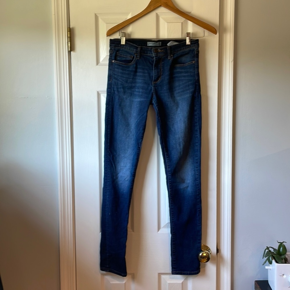 Dark wash skinny jeans